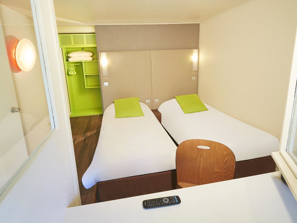 Hotel Campanile Orleans - La Source Exterior foto
